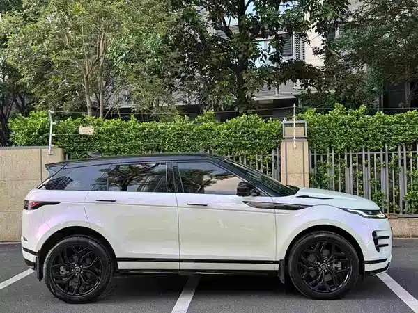 Land Rover Range Rover Evoque 2021