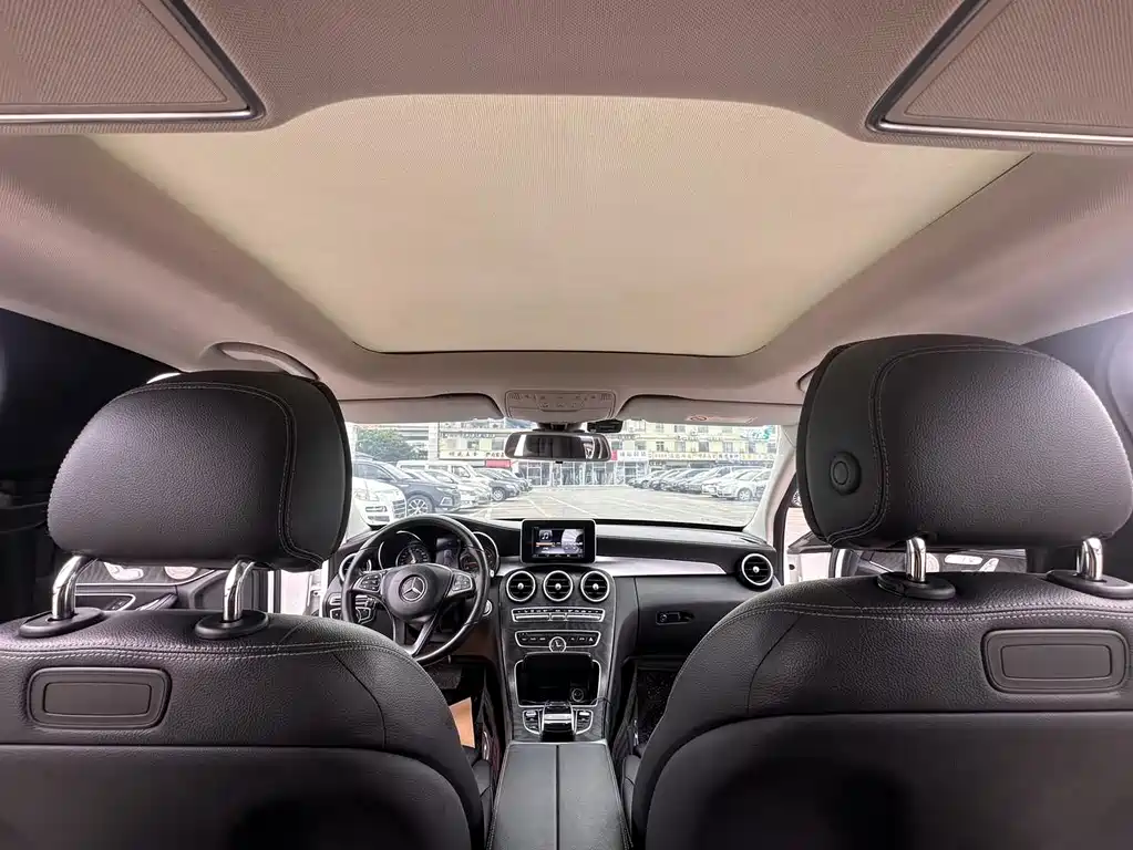 Mercedes-Benz C-Class 2018 — фото 11