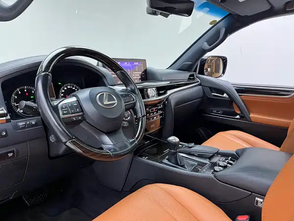 Lexus LX 2017