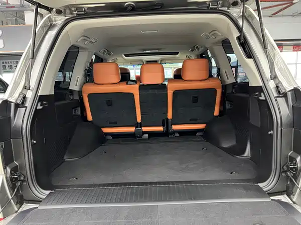 Lexus LX 2019