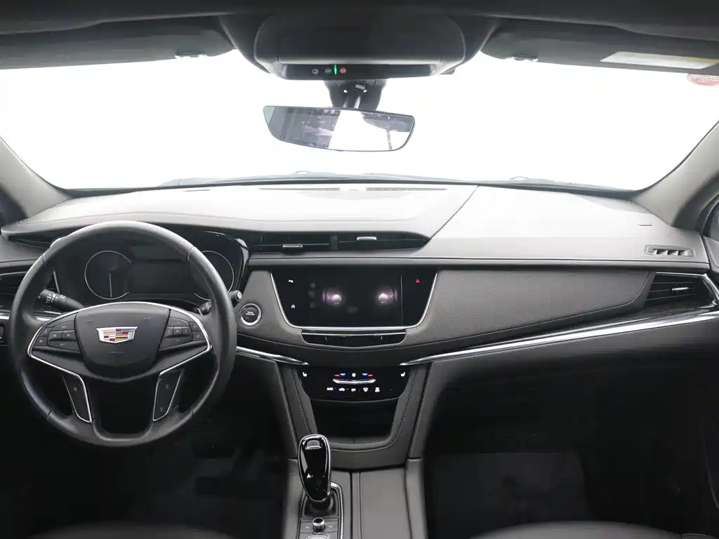 Cadillac XT5 2020 — фото 11