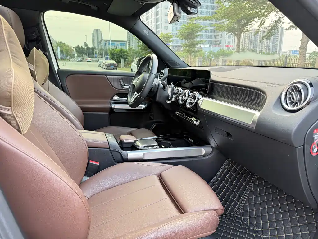 Mercedes-Benz GLB 2020 — фото 13