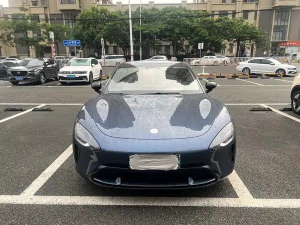 Xiaomi SU7 2025