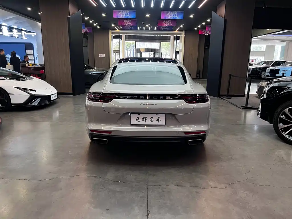 Porsche Panamera 2019 — фото 16