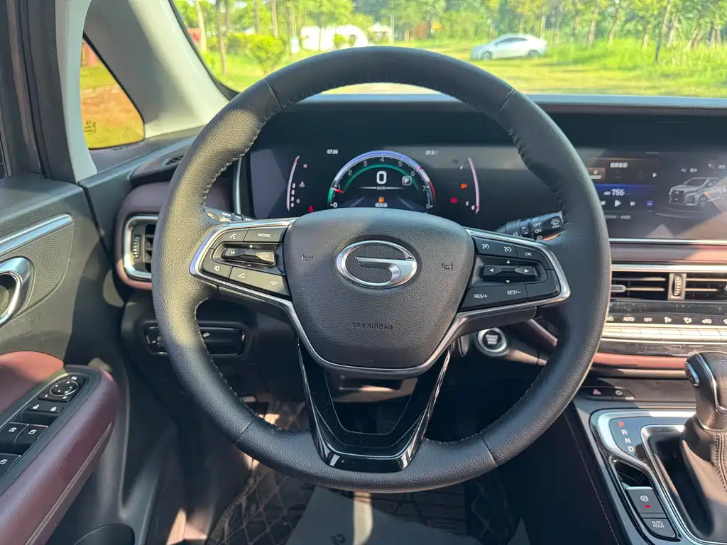 GAC Trumpchi M6 2021 — фото 15