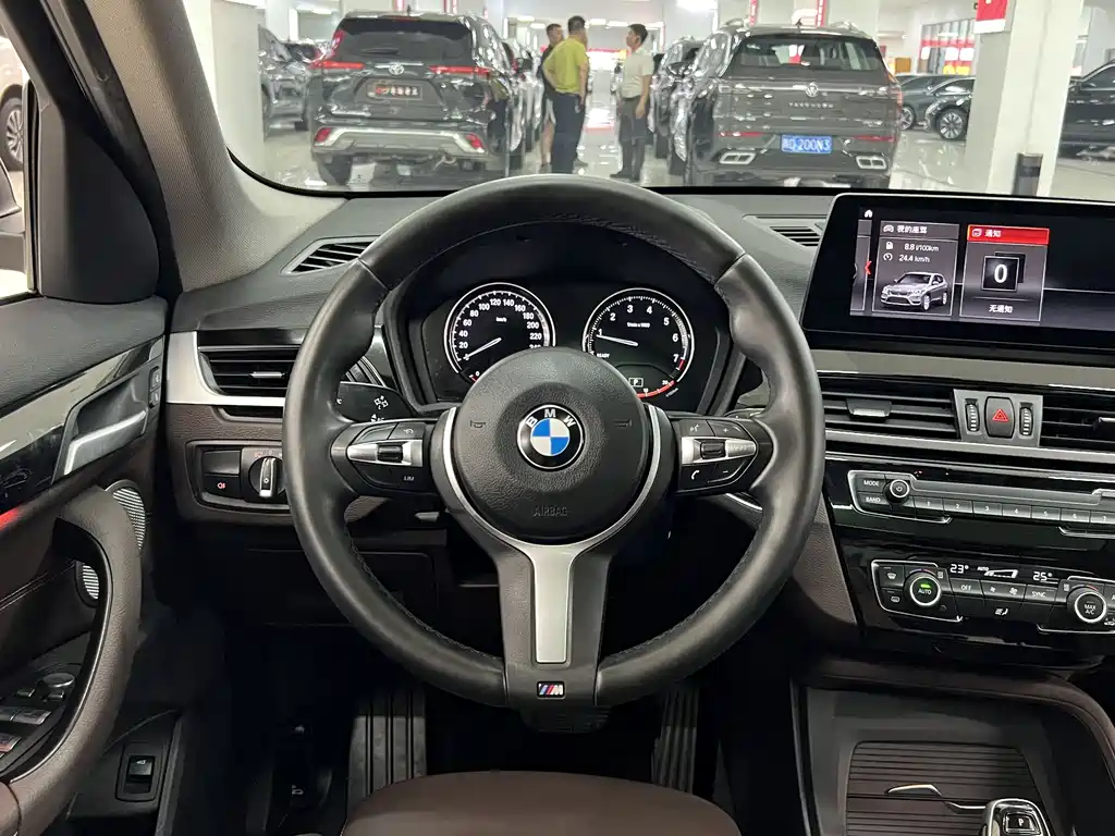 BMW X1 2021 — фото 15