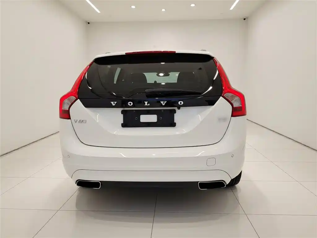 Volvo V60 2016 — фото 4