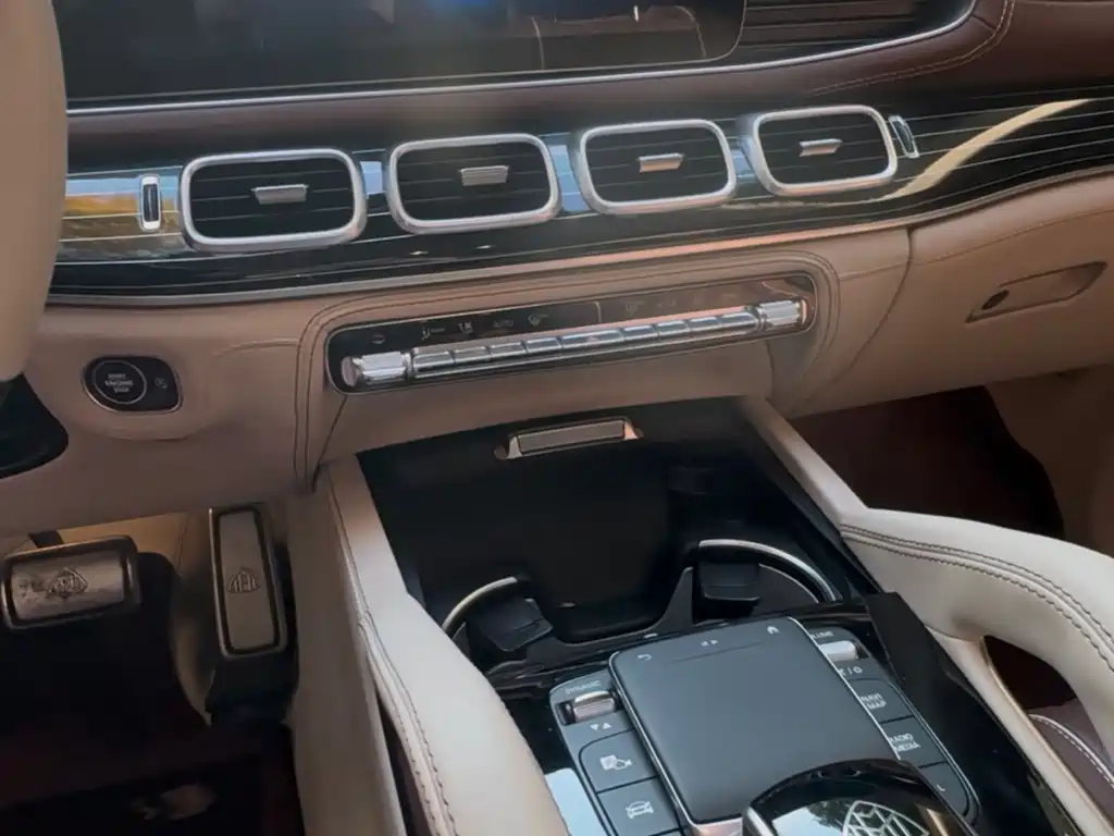 Mercedes-Benz GLS 2023 — фото 11