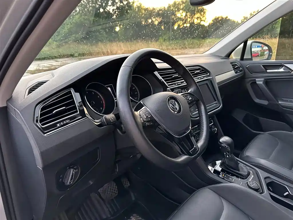 Volkswagen Tiguan L 2019 — фото 14