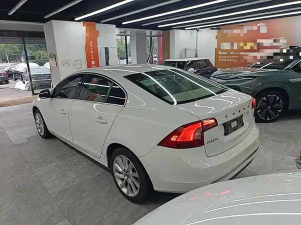 Volvo S60 2014