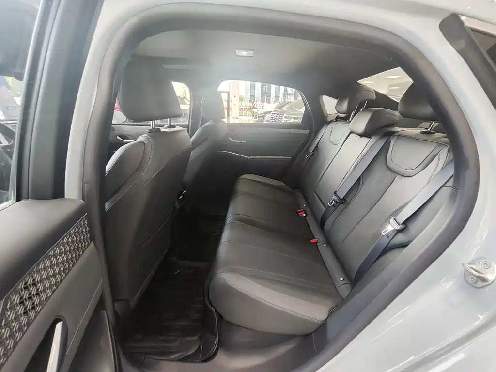 BYD Qin PLUS 2025 — фото 10