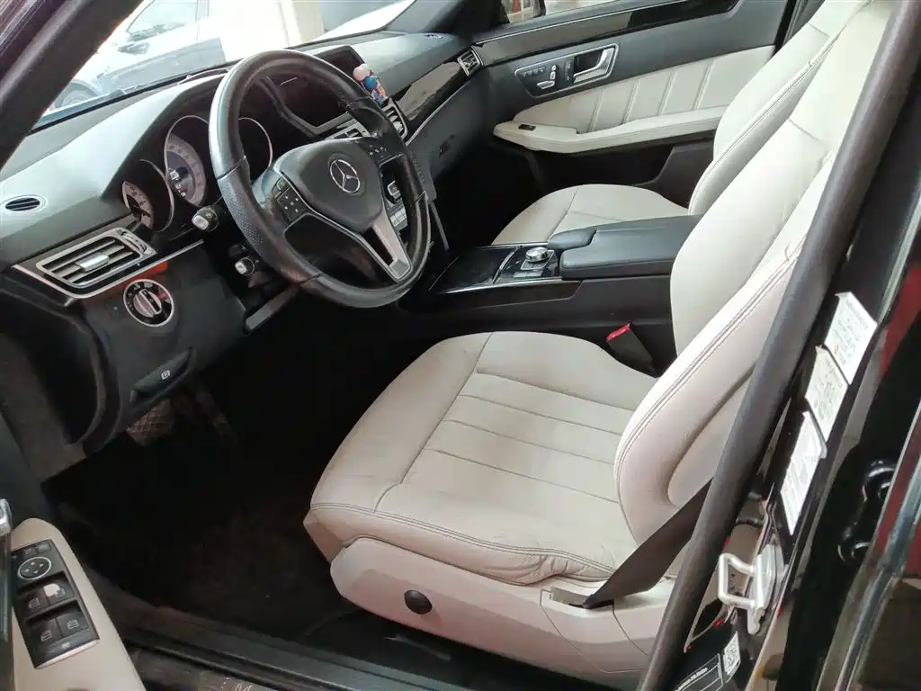 Mercedes-Benz E-Class 2014 — фото 15