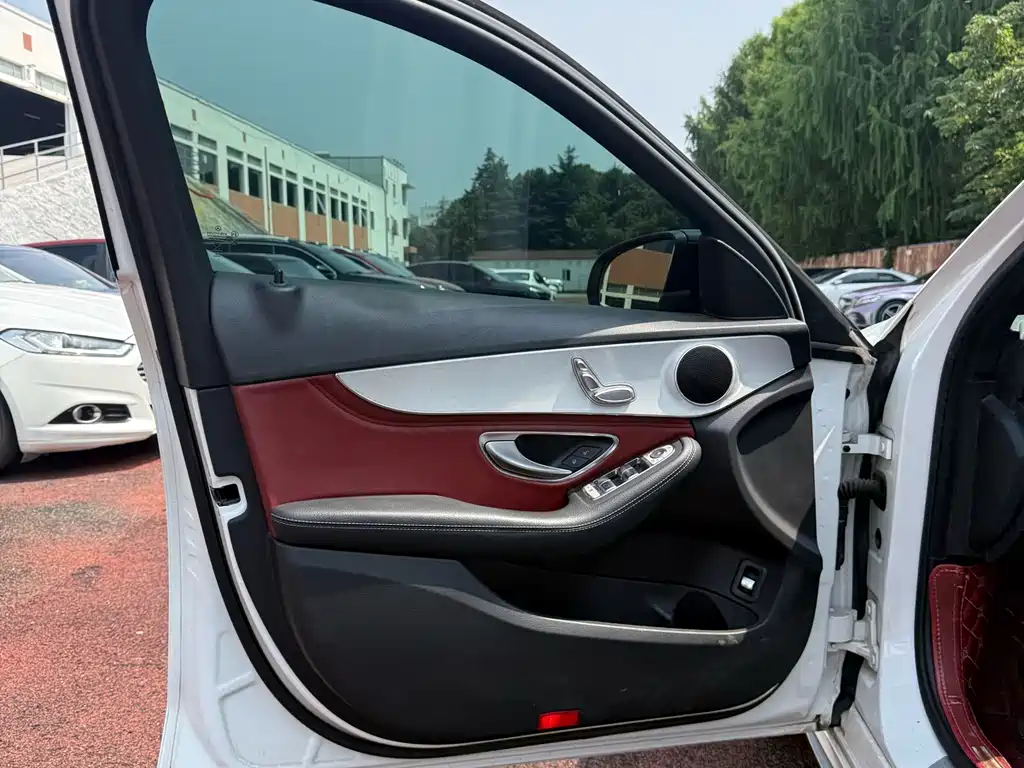 Mercedes-Benz C-Class 2019 — фото 11