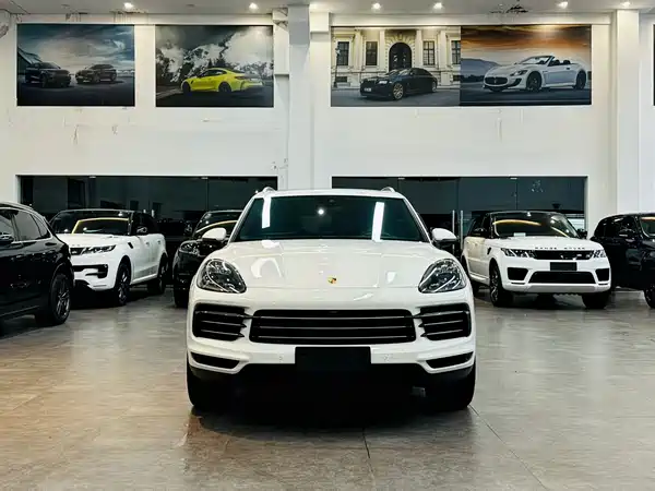 Porsche Cayenne 2023