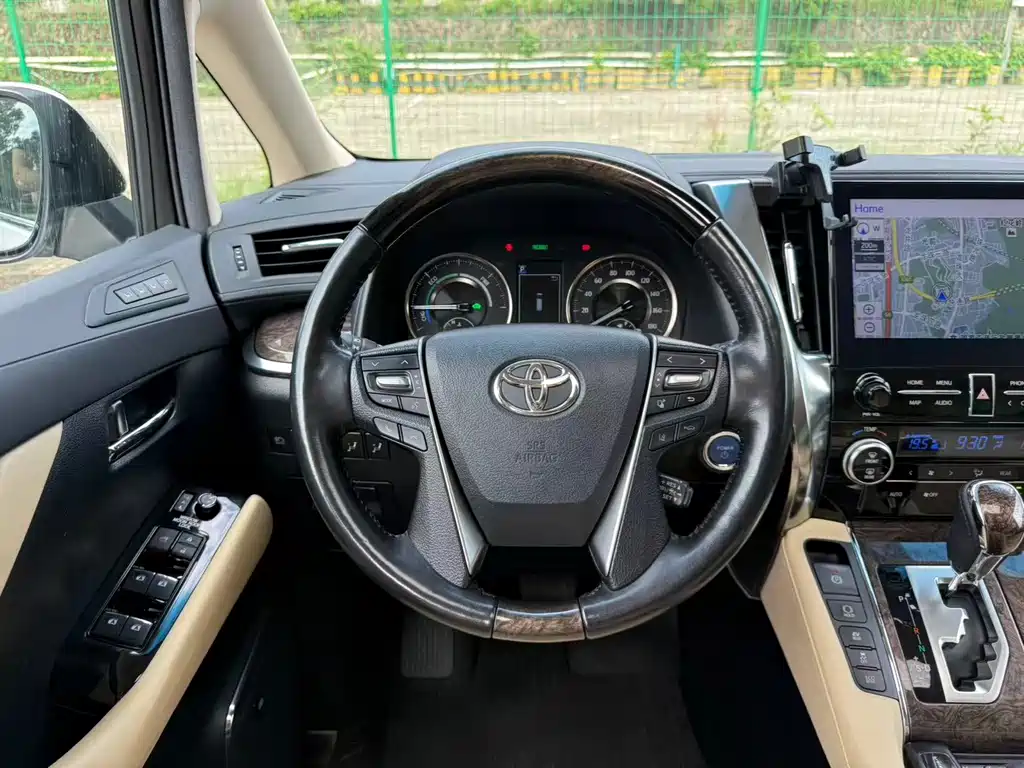 Toyota Vellfire 2020 — фото 7