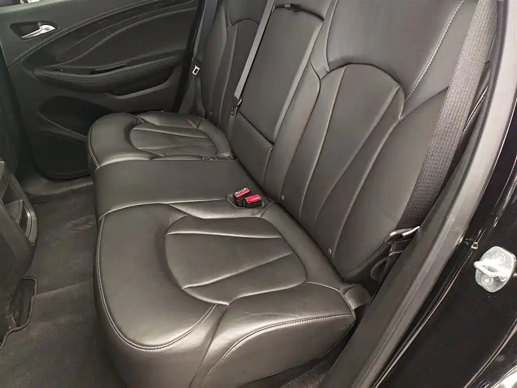 Buick Envision Plus 2020 — фото 13