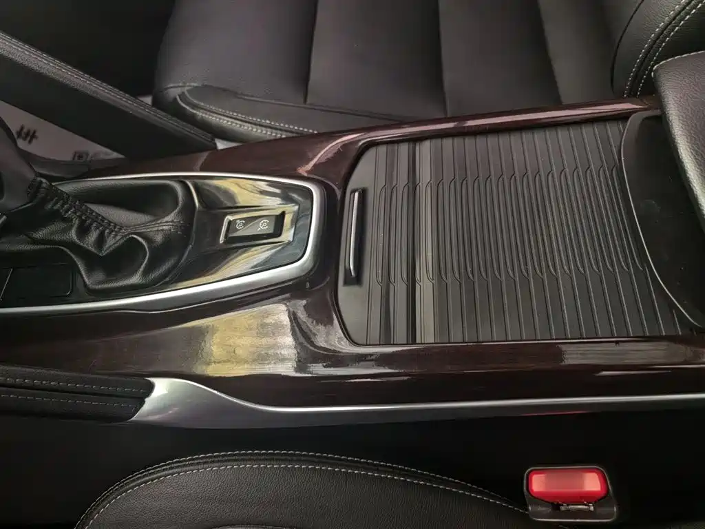 Renault Koleos 2017 — фото 20