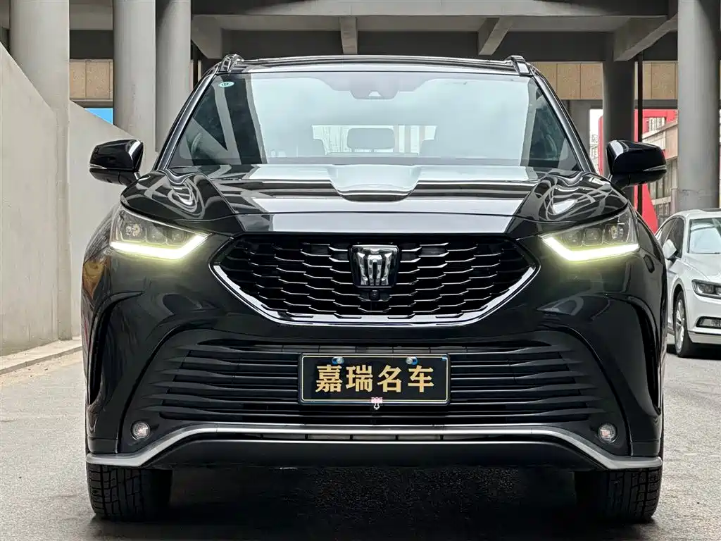 Toyota Crown Kluger 2024 — фото 2
