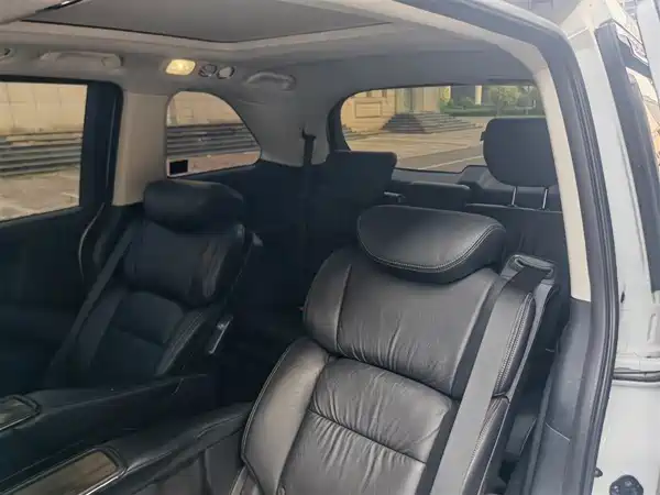 Honda Elysion 2018