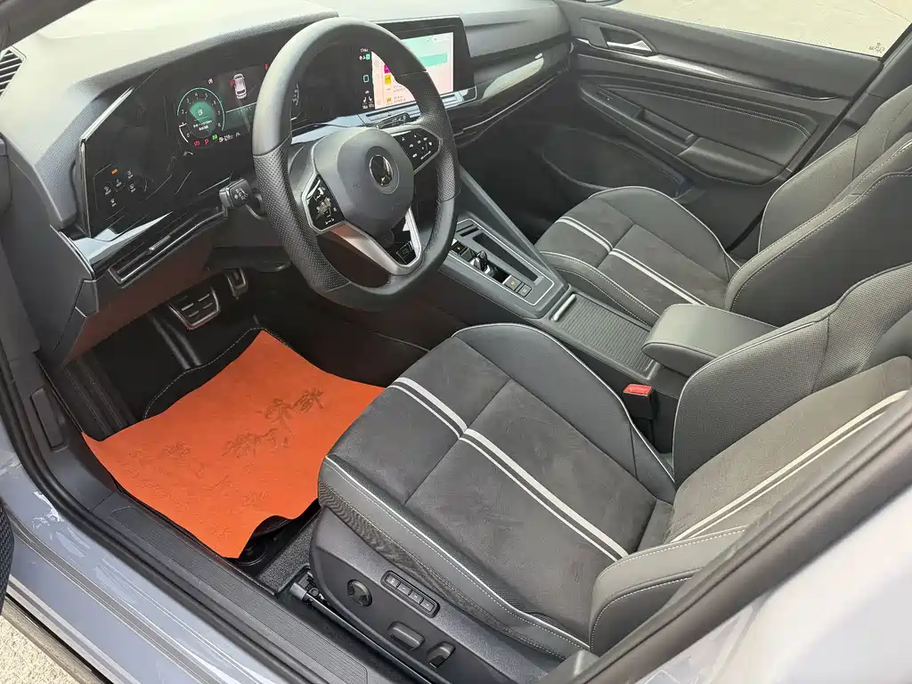 Volkswagen Golf 2023