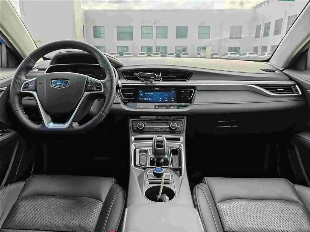 Geely New Energy 2018 — фото 10