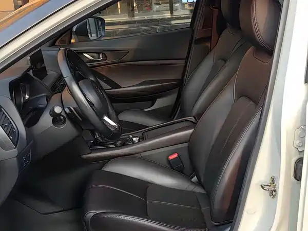 Mazda CX-4 2021