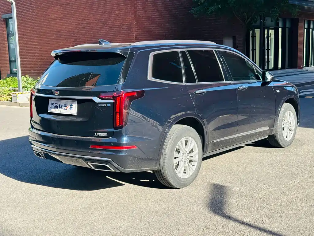 Cadillac XT6 2022 — фото 5
