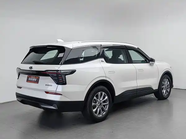 Ford Edge 2023