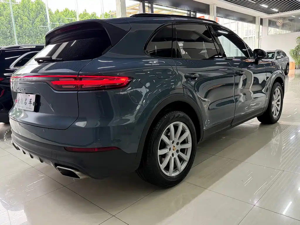 Porsche Cayenne 2018 — фото 6