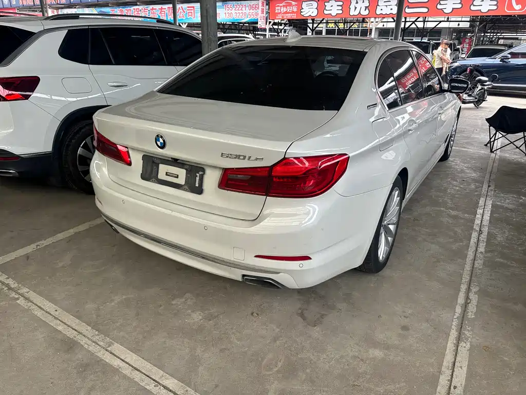 BMW 5 Series New Energy 2019 — фото 3