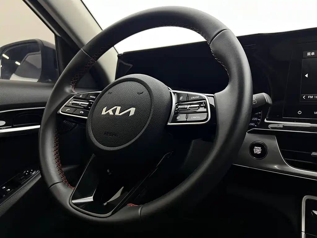 Kia KX3 Proud Running 2022 — фото 14