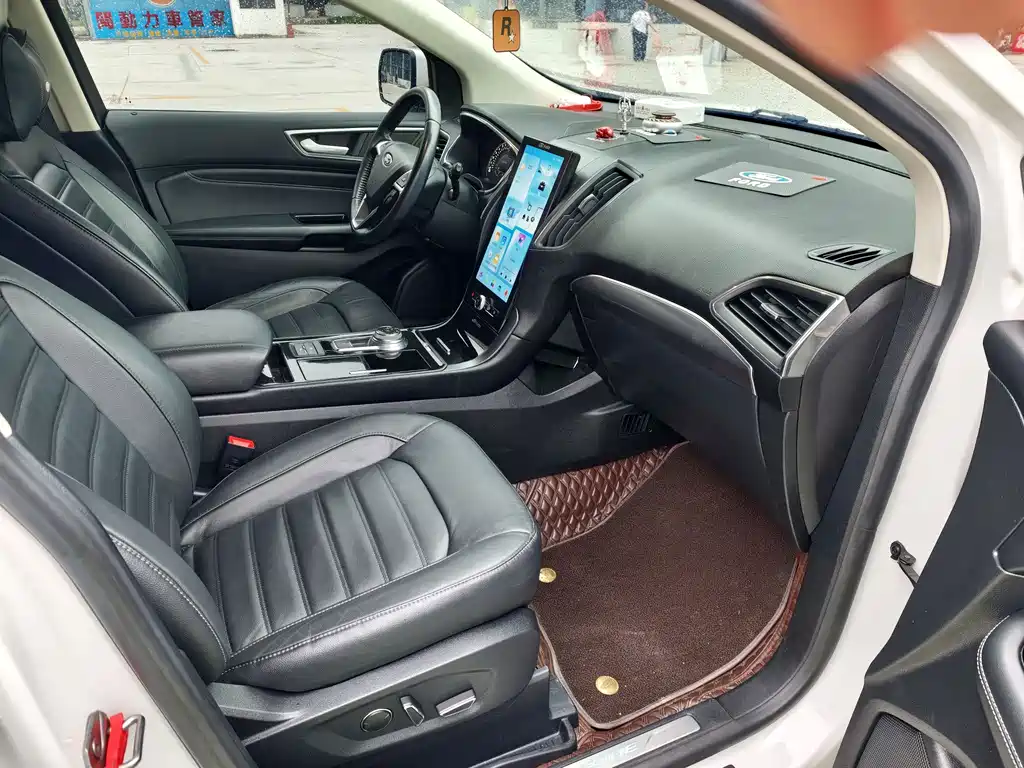 Ford Edge 2021 — фото 10