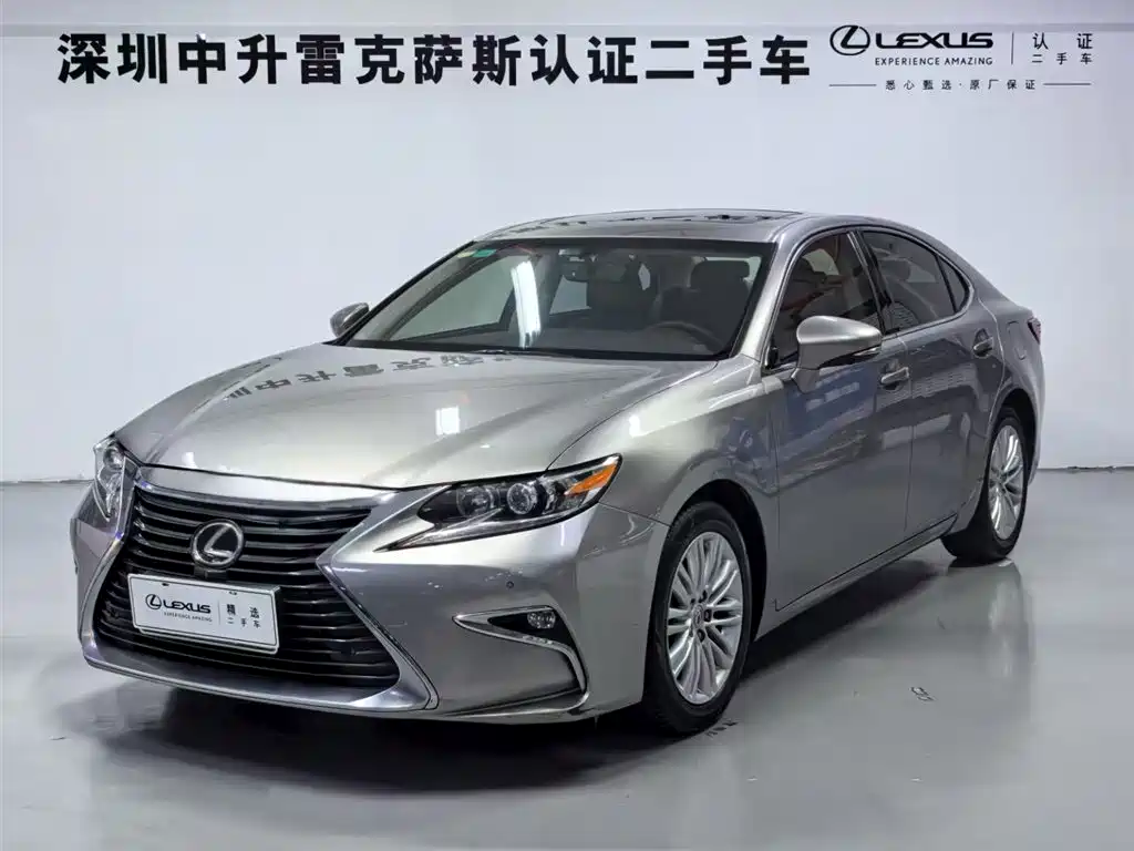 Lexus ES 2018 — фото 1