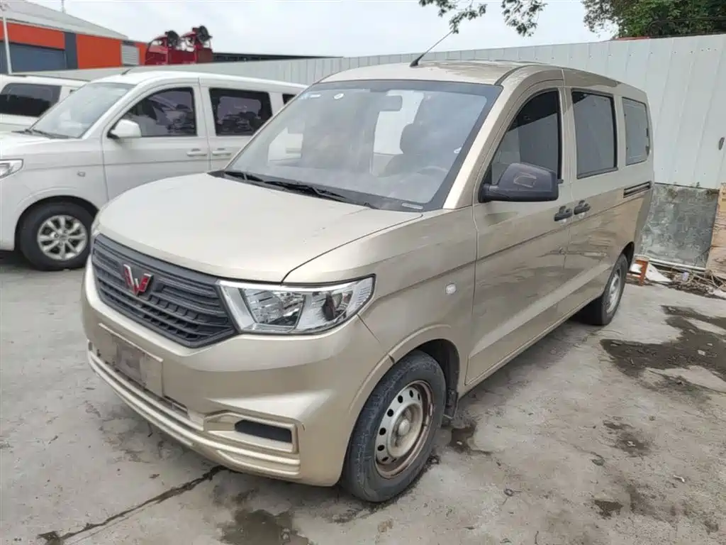 Wuling Hongguang V 2023 — фото 1