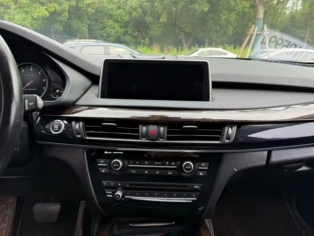 BMW X5 2015 — фото 16