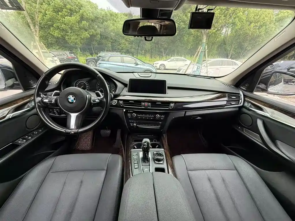 BMW X5 2015 — фото 13