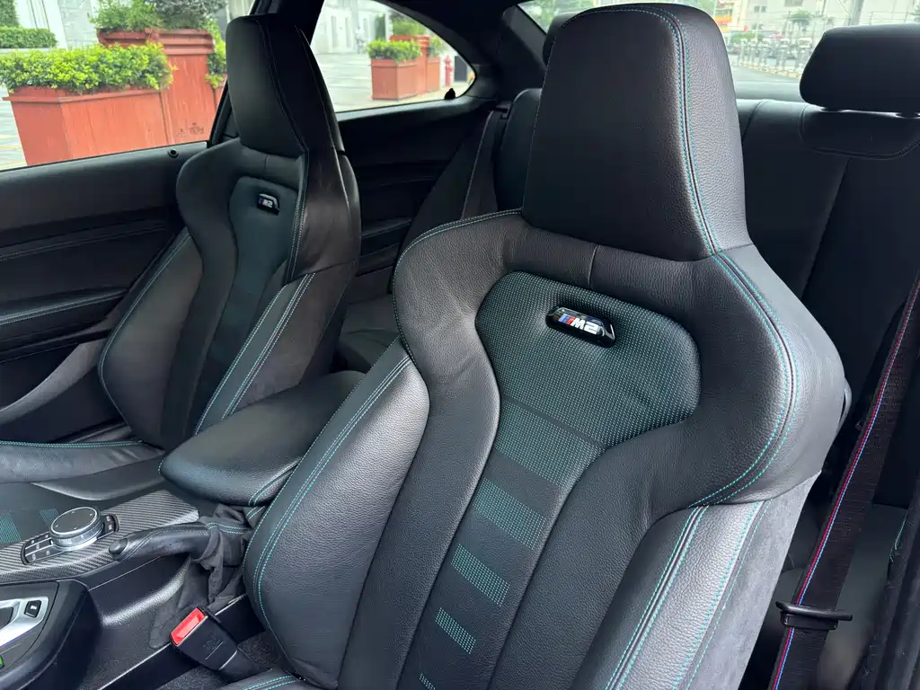 BMW M2 2019 — фото 11