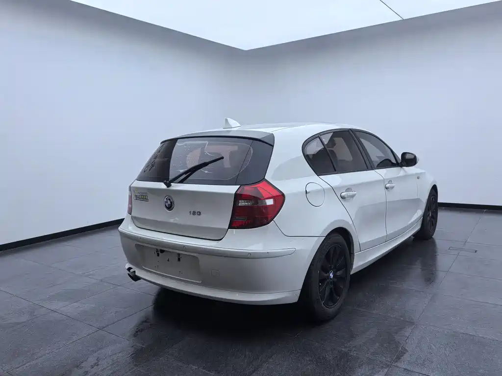 BMW 1 Series 2011 — фото 4
