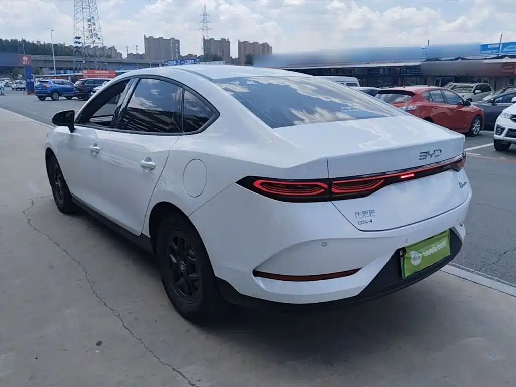 BYD Qin PLUS 2025 — фото 5