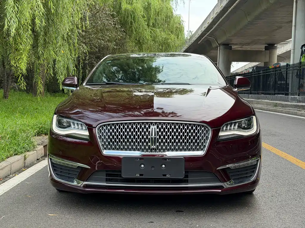 Lincoln MKZ 2017 — фото 2