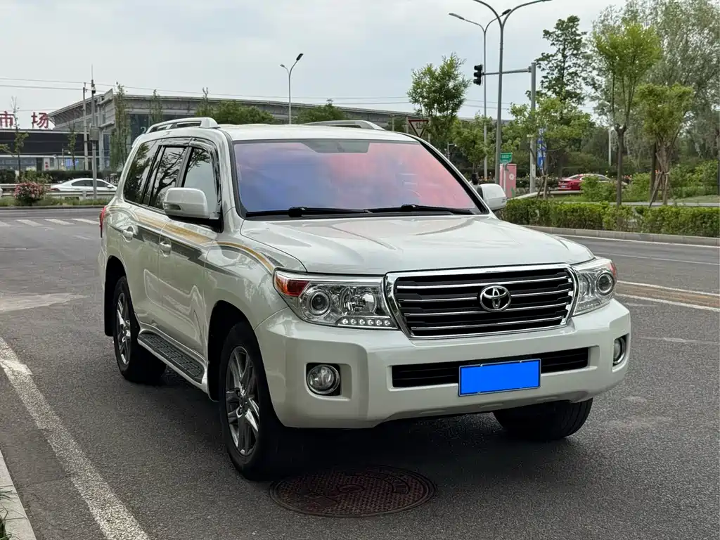 Toyota Land Cruiser 2016 — фото 23