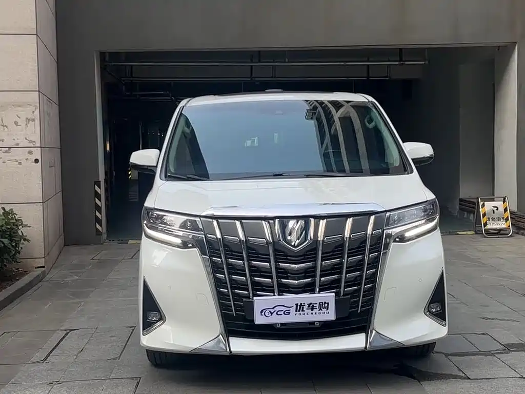 Toyota Alphard 2022 — фото 2