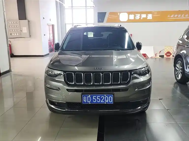 Jeep Grand Commander 2019 — фото 4