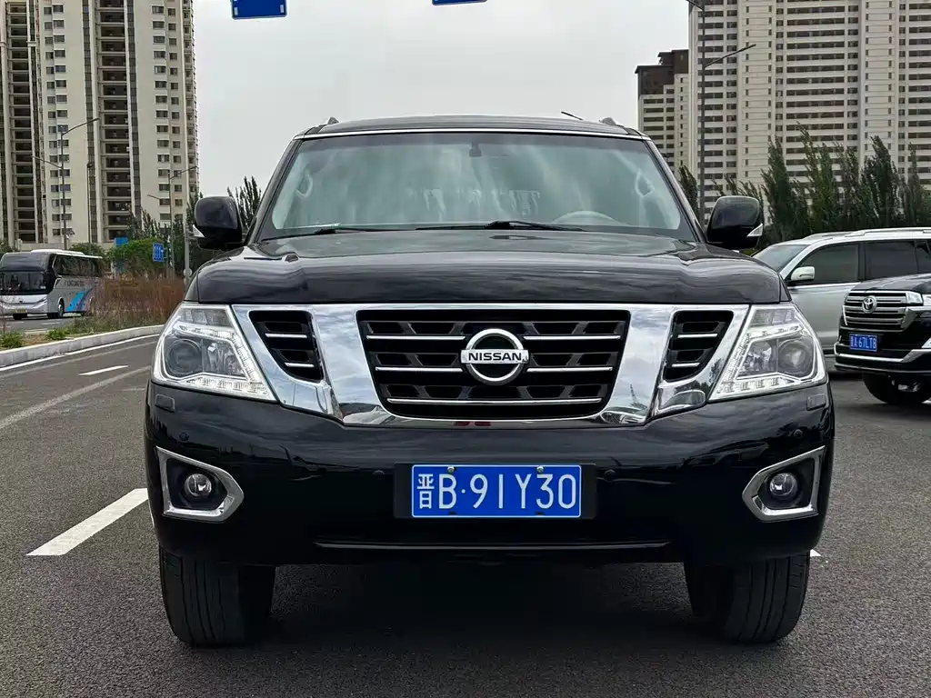 Nissan Patrol 2017 — фото 2