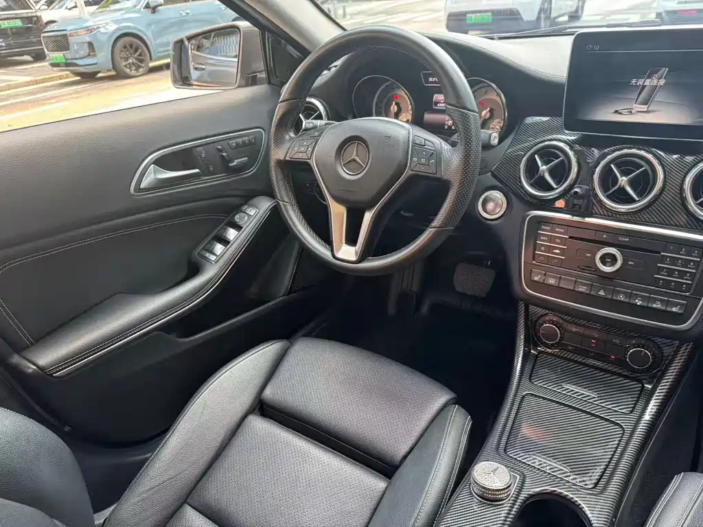 Mercedes-Benz GLA 2016 — фото 16