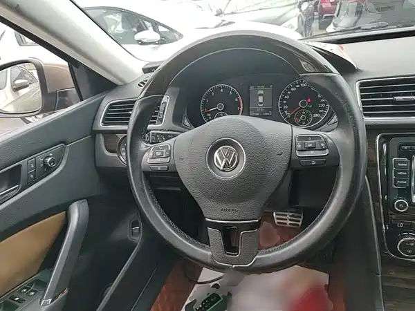 Volkswagen Passat 2015