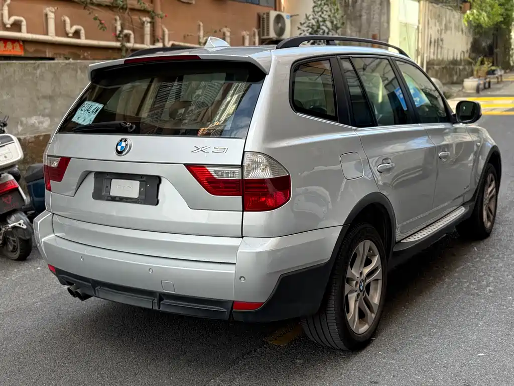 BMW X3 2010 — фото 5
