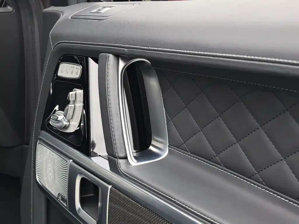 Mercedes-Benz G-Class 2025 — фото 17