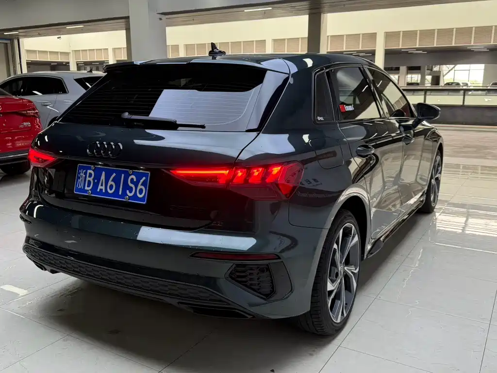 Audi A3 2023 — фото 19