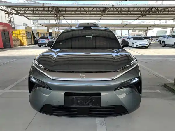 BYD Tang L 2025